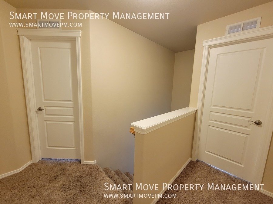 Adorable Two Story off Maple Grove. Neighborhood Pool, Park, Gym. Yard Care included property image