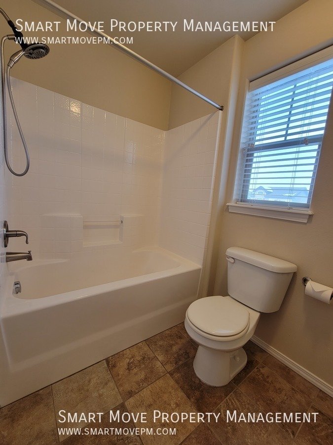 Adorable Two Story off Maple Grove. Neighborhood Pool, Park, Gym. Yard Care included property image