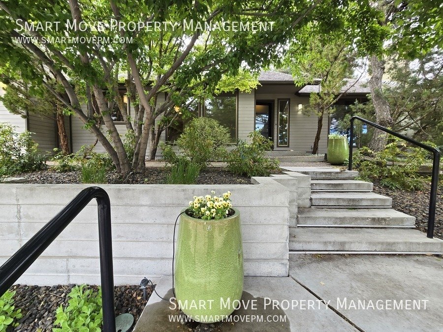 Chic & Modern Highlands Home.  3 Tiered Park-like Backyard property image