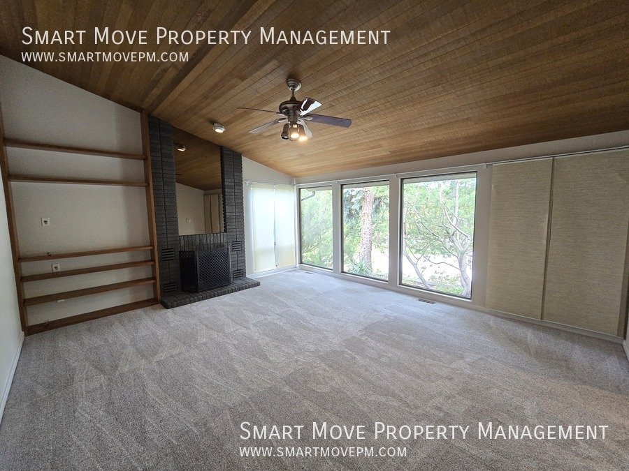 Chic & Modern Highlands Home.  3 Tiered Park-like Backyard property image