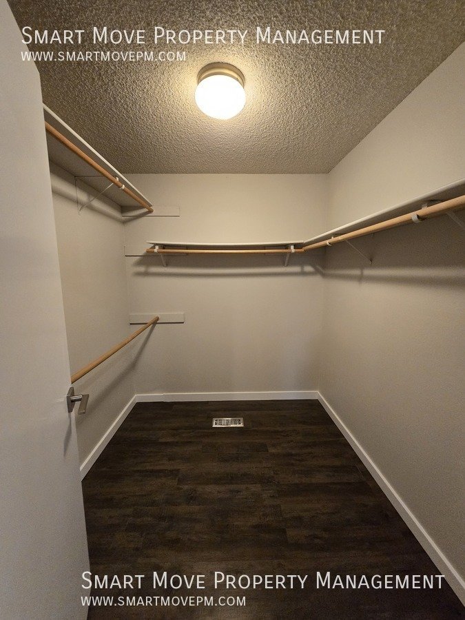 Chic & Modern Highlands Home.  3 Tiered Park-like Backyard property image