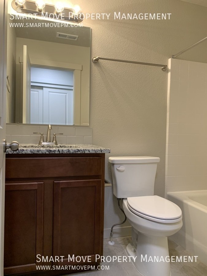 Adorable single level 3 bed in Kuna property image