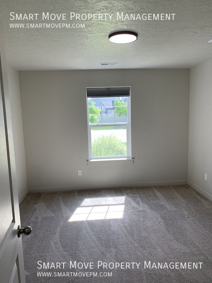 Adorable single level 3 bed in Kuna property image