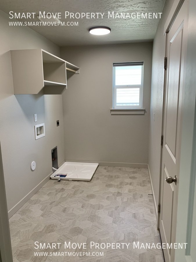 Adorable single level 3 bed in Kuna property image