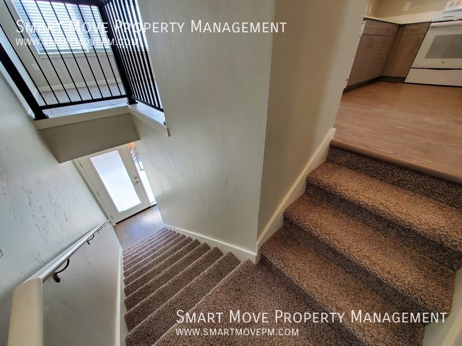 Townhome in Arts & Cultural District. Steps from the Greenbelt, River, Wineries property image