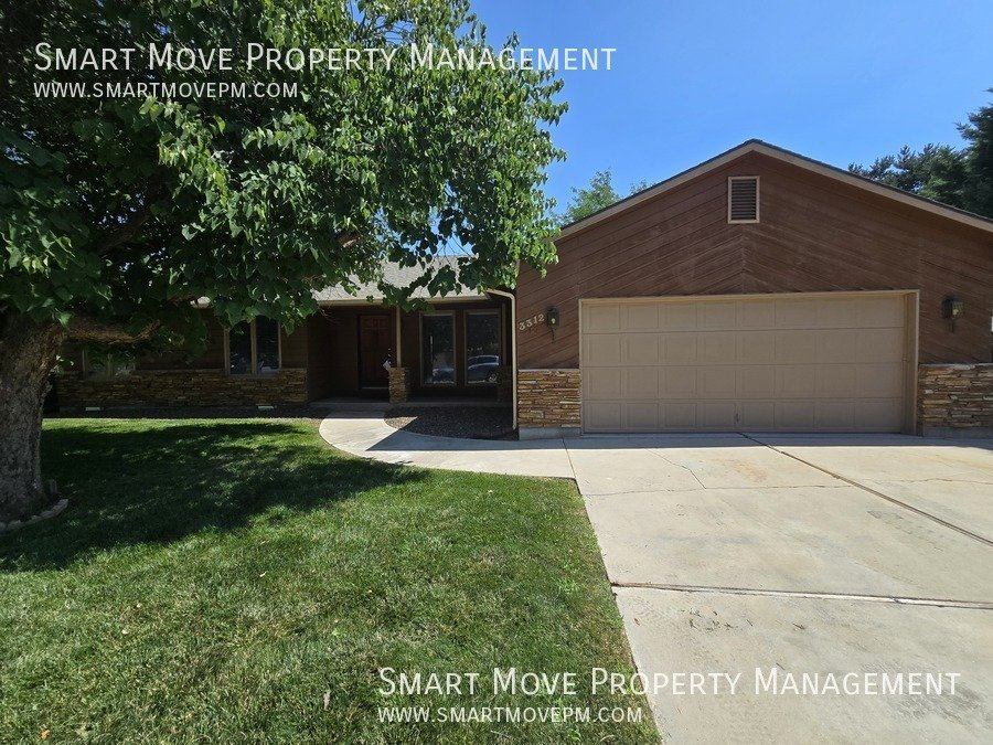 Mid Century in SE Boise. Near Bown Crossing, Barber Park, Greenbelt, River property image