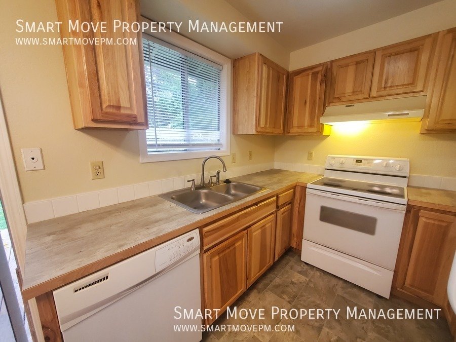 North Boise 3 bdrm at Collister, Large Yard, Near Foothills, Parks, Shops property image