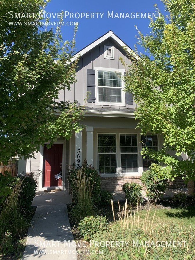 3 bd Patio Home Near Settlers Park. Low maintenance Yard. Oversized Garage property image