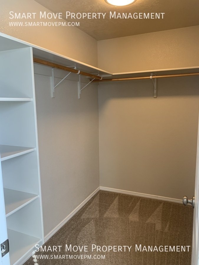 3 bd Patio Home Near Settlers Park. Low maintenance Yard. Oversized Garage property image