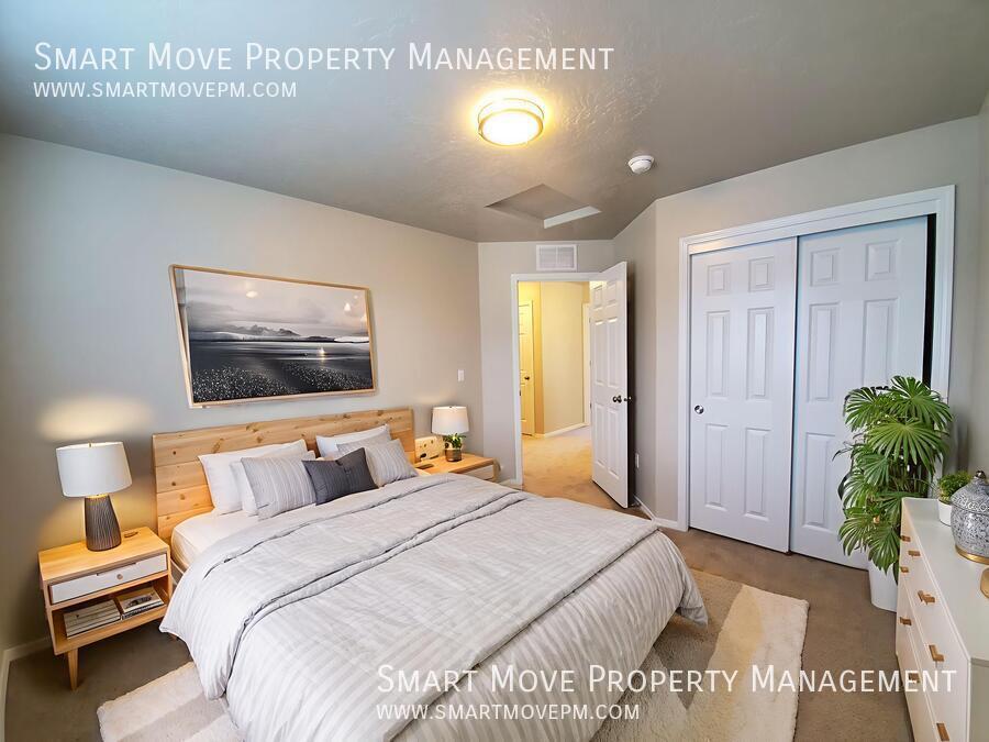 3 bd Patio Home Near Settlers Park. Low maintenance Yard. Oversized Garage property image