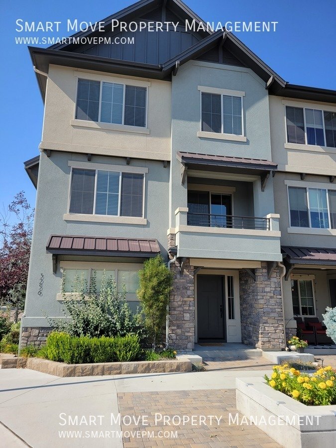 Executive East Boise 3 bd on the River, Greenbelt, Pool, Gym property image