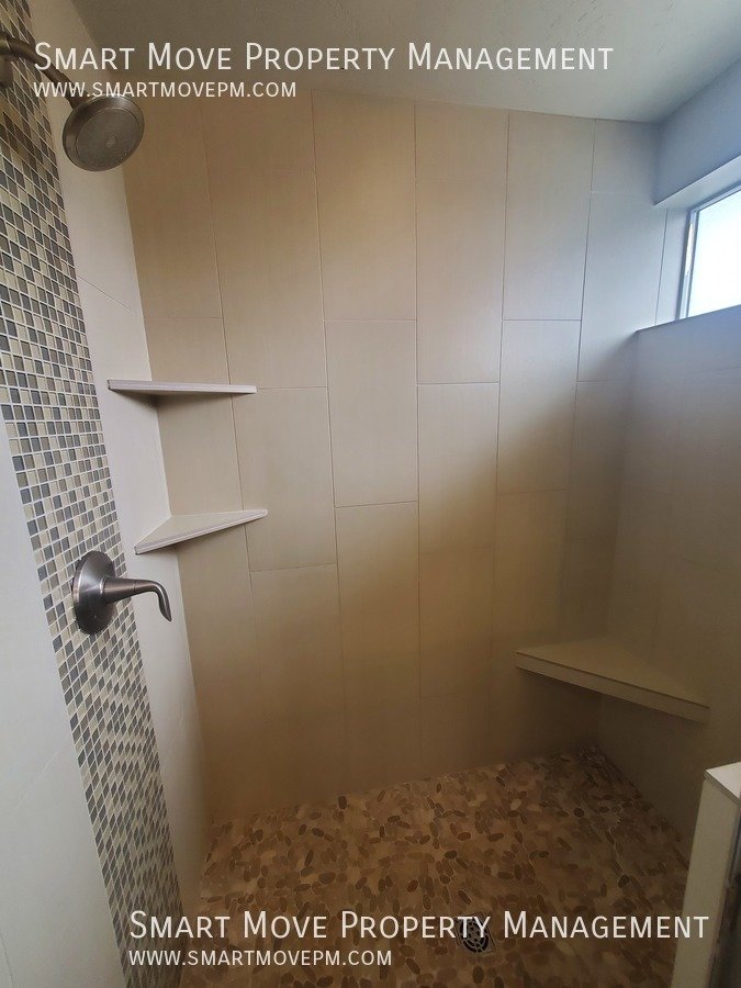 Executive East Boise 3 bd on the River, Greenbelt, Pool, Gym property image