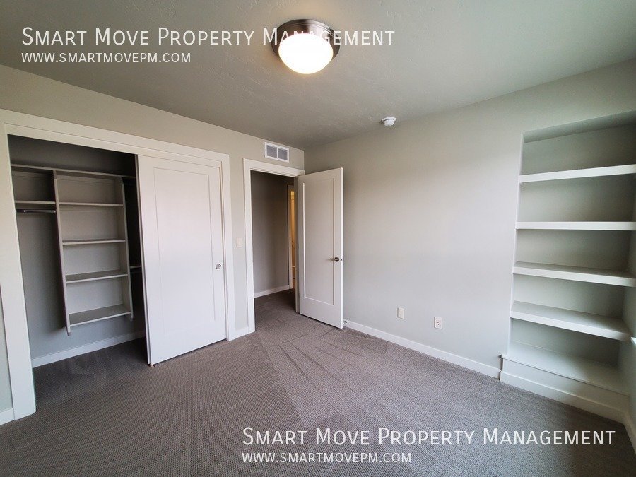 Executive East Boise 3 bd on the River, Greenbelt, Pool, Gym property image