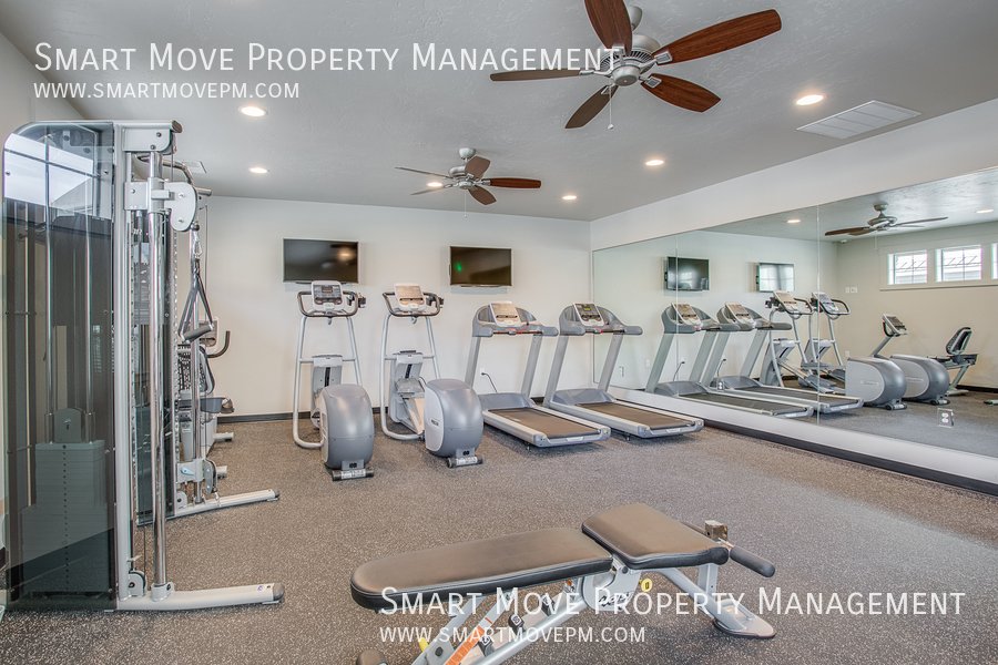 Executive East Boise 3 bd on the River, Greenbelt, Pool, Gym property image