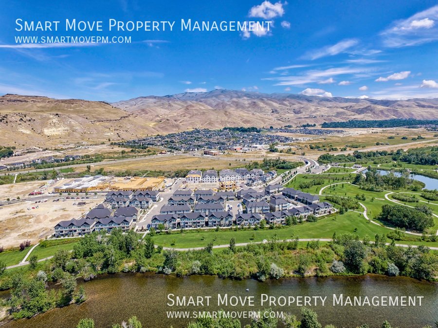 Executive East Boise 3 bd on the River, Greenbelt, Pool, Gym property image