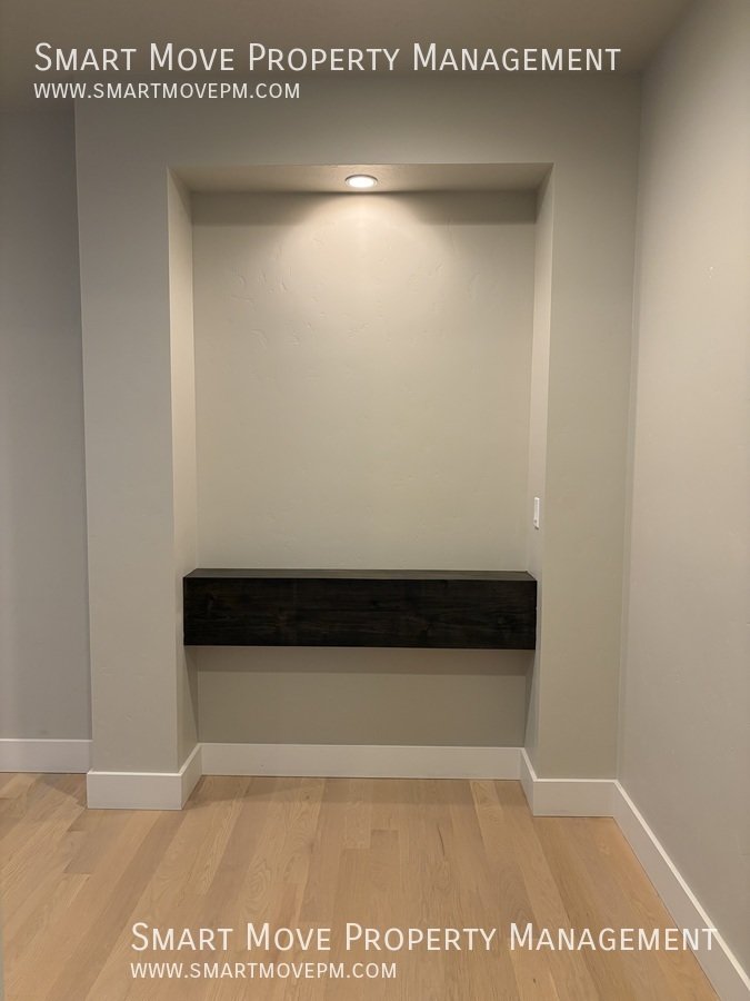 Beautiful 3 bed + bonus room + office home in East Boise. Near Micron property image