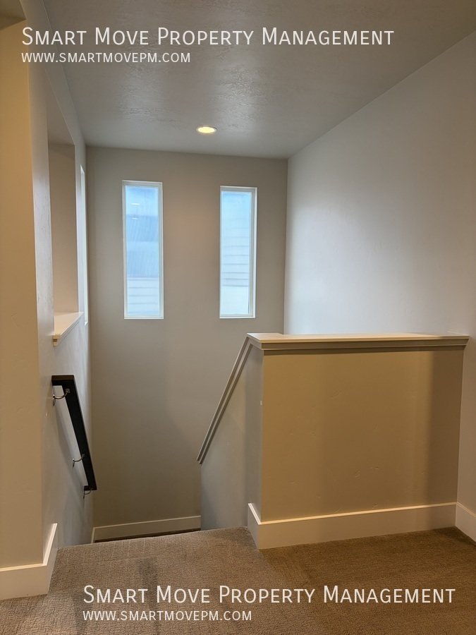 Beautiful 3 bed + bonus room + office home in East Boise. Near Micron property image