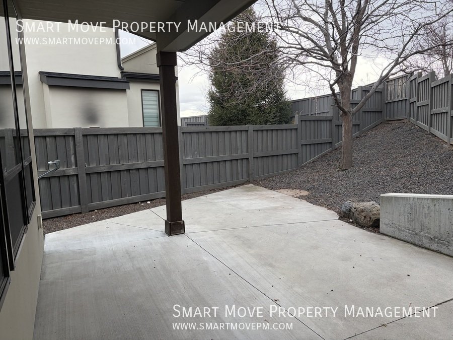 Beautiful 3 bed + bonus room + office home in East Boise. Near Micron property image