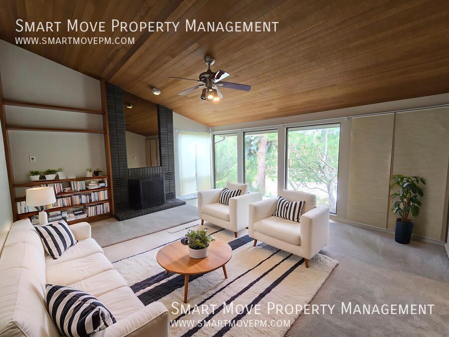 Chic & Modern Highlands Home.  3 Tiered Park-like Backyard property image