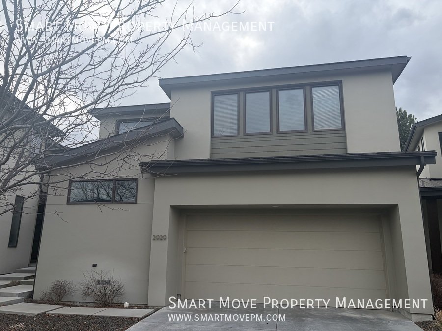 Beautiful 3 bed + bonus room + office home in East Boise. Near Micron property image