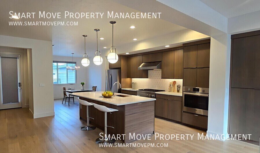 Spectacular Harris Ranch Townhome Nestled between Foothills & Greenbelt property image