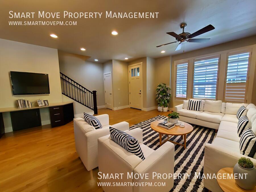 Harris Ranch Townhome in Mill District. Near Greenbelt, Bown Crossing, Foothills. Shakespeare Fest property image