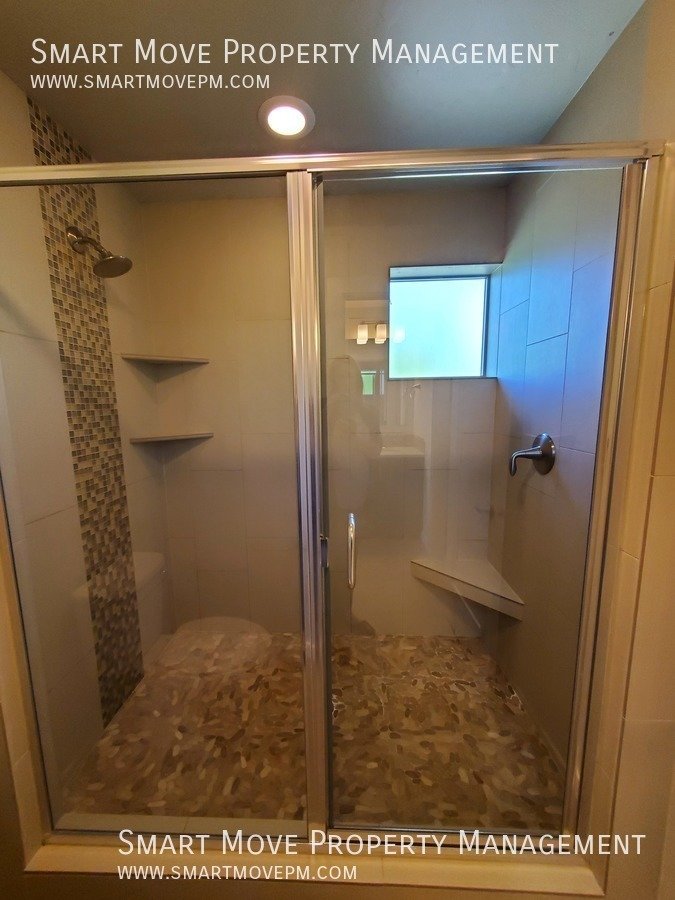 Harris Ranch Townhome in Mill District. Near Greenbelt, Bown Crossing, Foothills. Shakespeare Fest property image