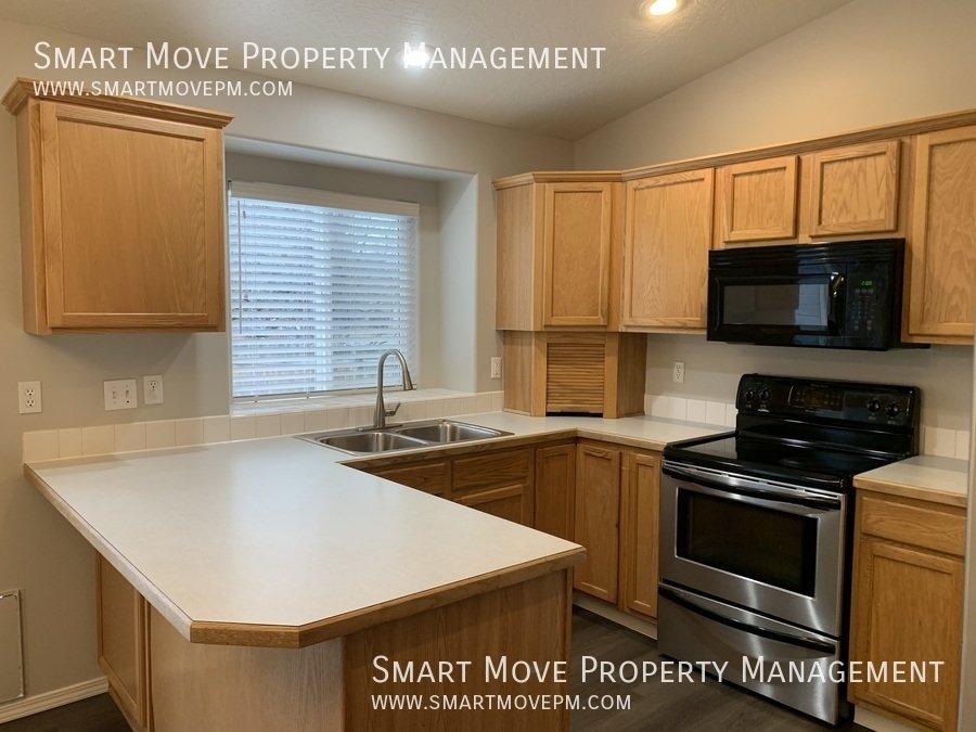 Beautiful 5 bed plus office in Columbia Village property image