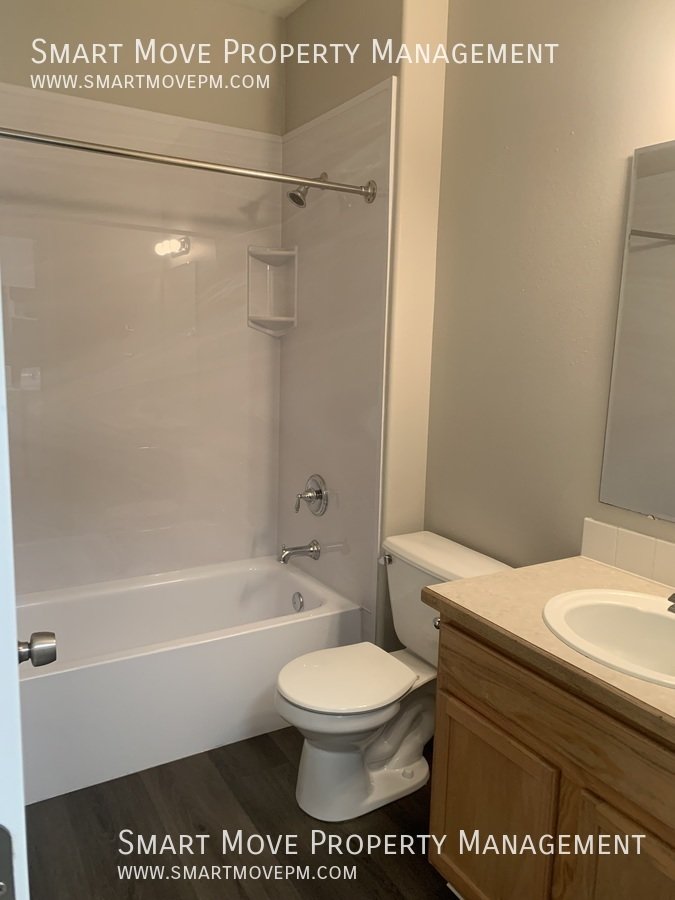 Beautiful 5 bed plus office in Columbia Village property image