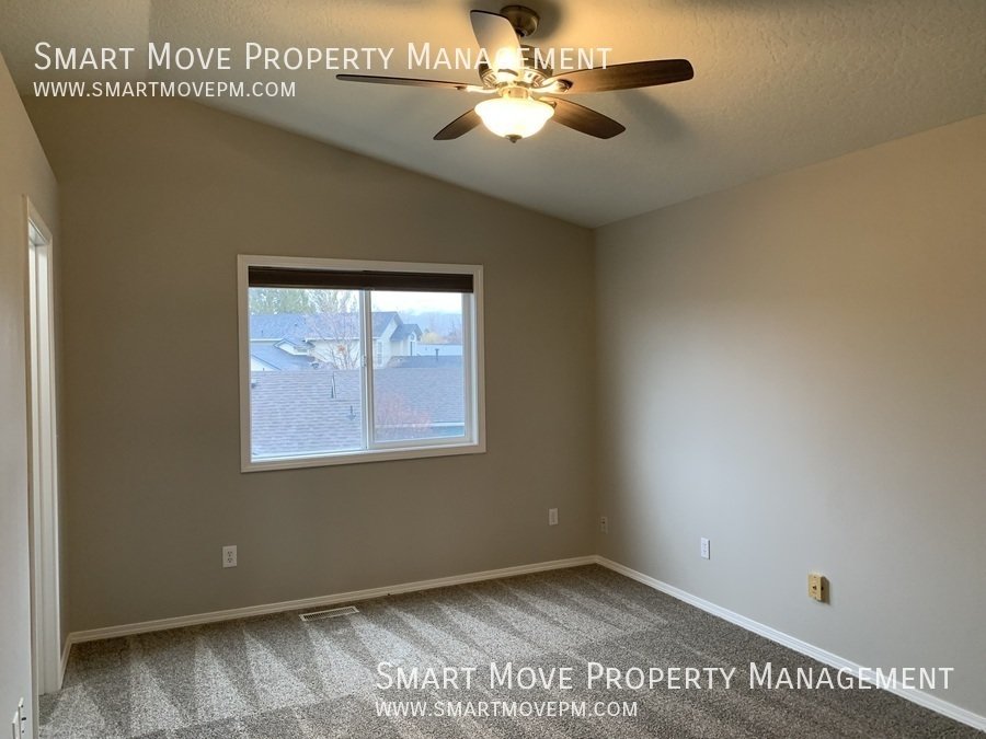 Beautiful 5 bed plus office in Columbia Village property image