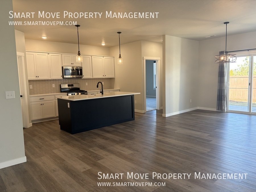 Modern 4 Bed Single Story in South Boise property image