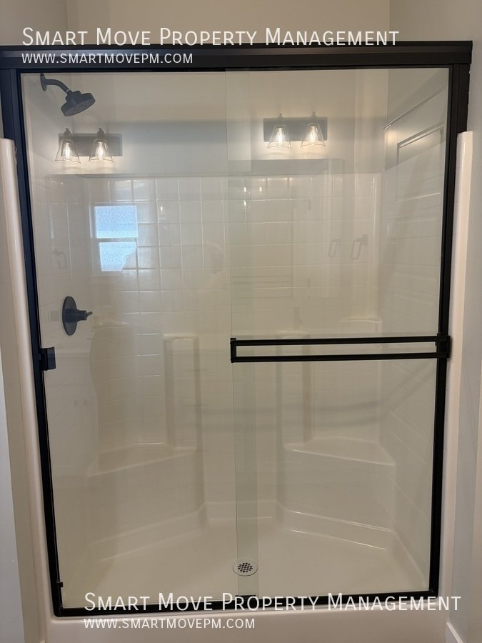 Modern 4 Bed Single Story in South Boise property image