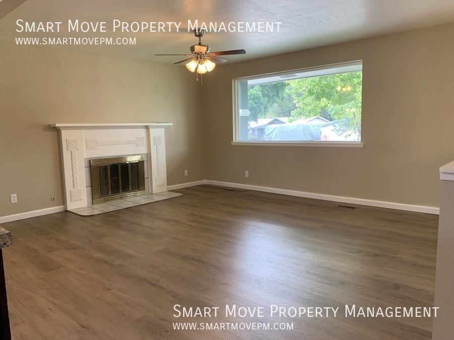 Upgraded split level 4 bed home in West Bench property image