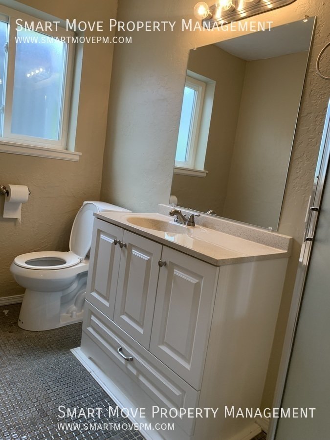 Upgraded split level 4 bed home in West Bench property image