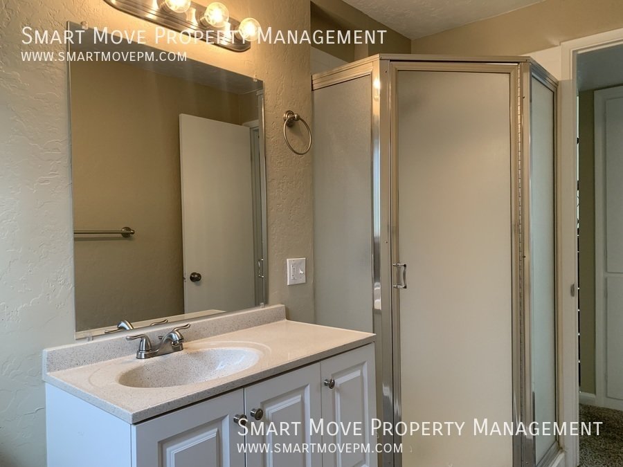 Upgraded split level 4 bed home in West Bench property image