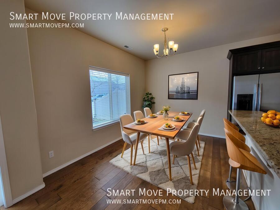 Adorable Two Story off Maple Grove. Neighborhood Pool, Park, Gym. Yard Care included property image