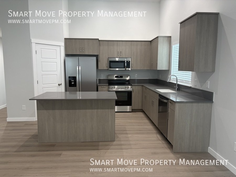 Brand New Home For Rent in Meridian, 3 Car Garage property image