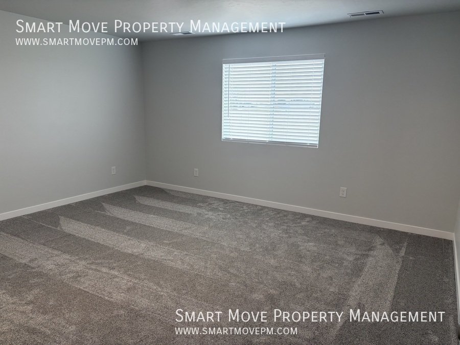 Brand New Home For Rent in Meridian, 3 Car Garage property image