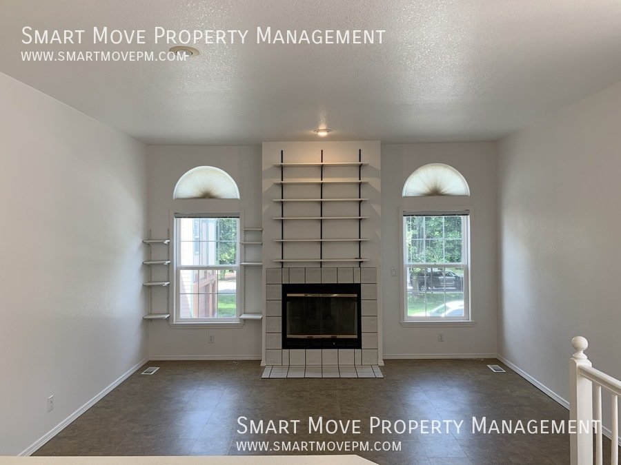E Boise Townhome off Warm Springs. Near St Lukes, Foothills, BSU, Downtown, Parks property image