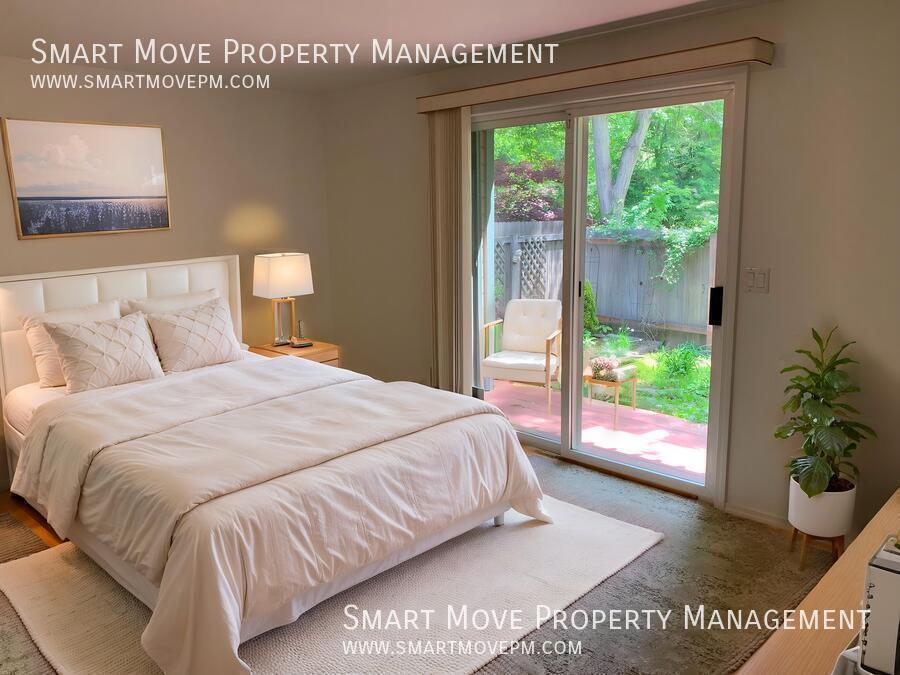 E Boise Townhome off Warm Springs. Near St Lukes, Foothills, BSU, Downtown, Parks property image