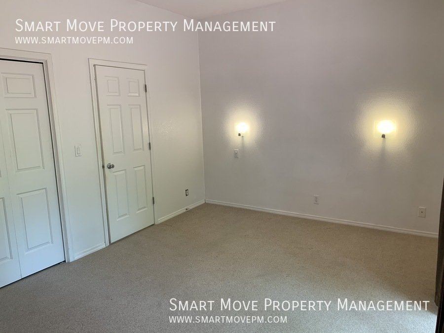 E Boise Townhome off Warm Springs. Near St Lukes, Foothills, BSU, Downtown, Parks property image