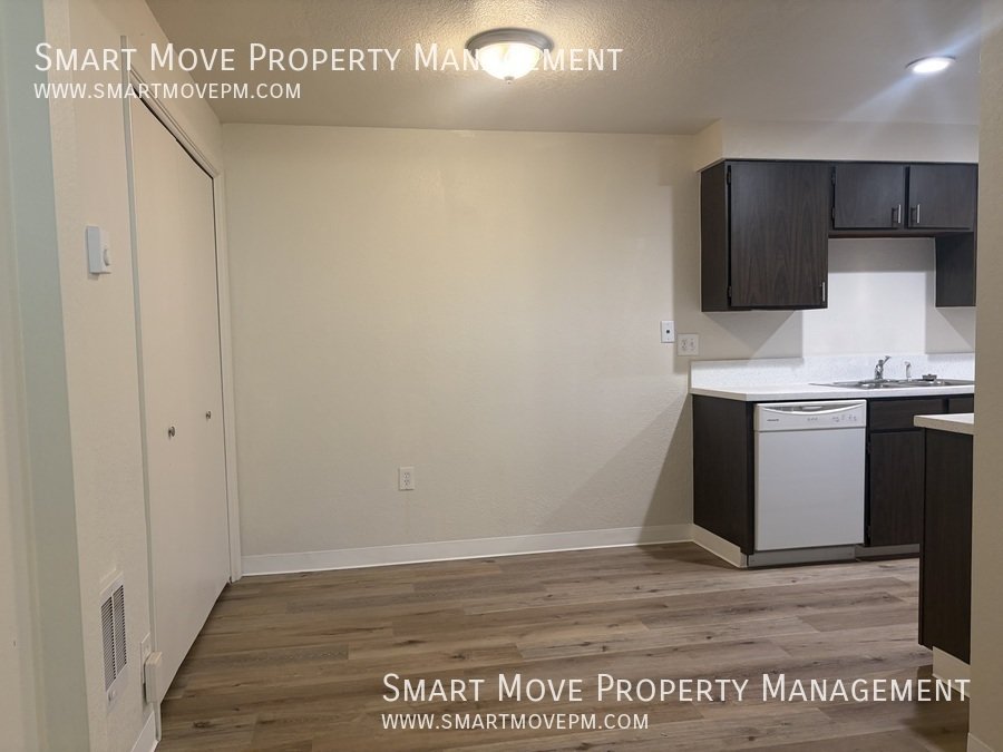 Boise Bench Apartment near BSU, I-84, Downtown. Storage, W/S/T Paid property image