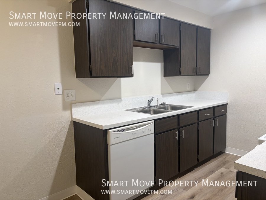 Boise Bench Apartment near BSU, I-84, Downtown. Storage, W/S/T Paid property image