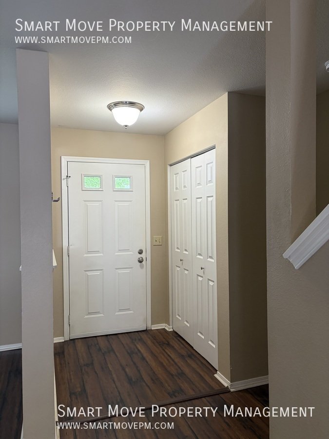 Charming 3 bed in Oak Park Village property image