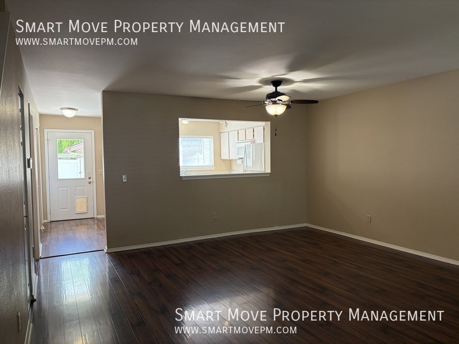 Charming 3 bed in Oak Park Village property image