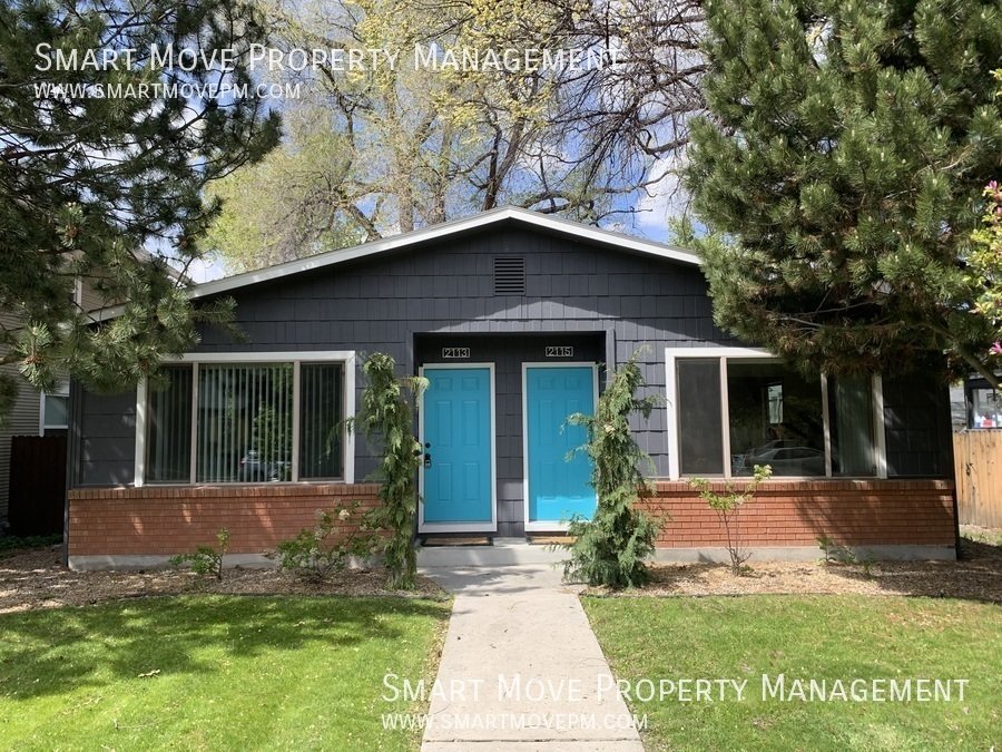 Charming North End Gem Near Hill Rd & Camel's Back Park! property image