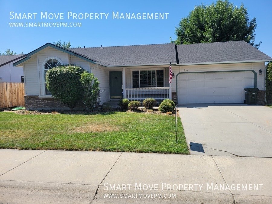 3 Bed + Office, w/ Solar Power in heart of Meridian. Available Immediately! property image