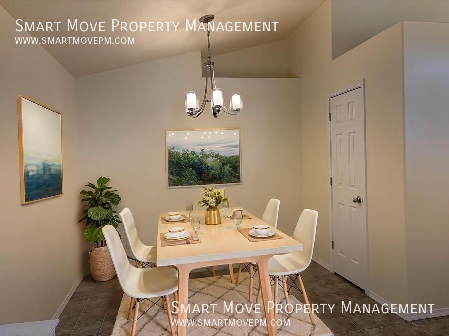 Charming 4 bedroom in Meridian with oversized back yard property image