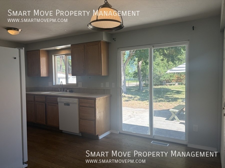 Charming 3 bed, single story home Willow Lane Park property image