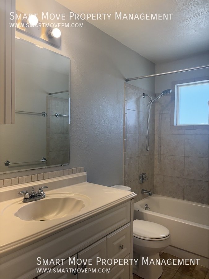 Charming 3 bed, single story home Willow Lane Park property image